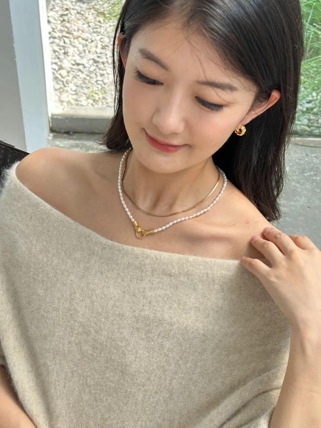 辛芷蕾种草的宝藏单品确实很好搭！AG真人国际游戏推广 被刘亦菲、(图18)