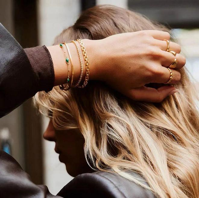 辛芷蕾种草的宝藏单品确实很好搭!AG真人国际游戏推广 被刘亦菲、(图3) 辛芷蕾种草的宝藏单品确实很好搭!AG真人国际游戏推广 被刘亦菲、(图3)