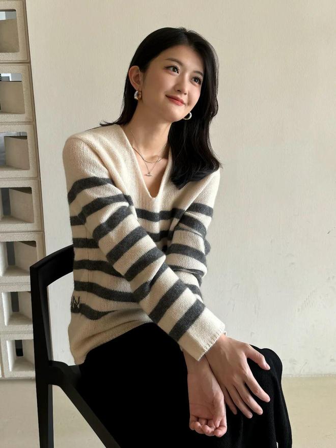 辛芷蕾种草的宝藏单品确实很好搭！AG真人国际游戏推广 被刘亦菲、(图38)