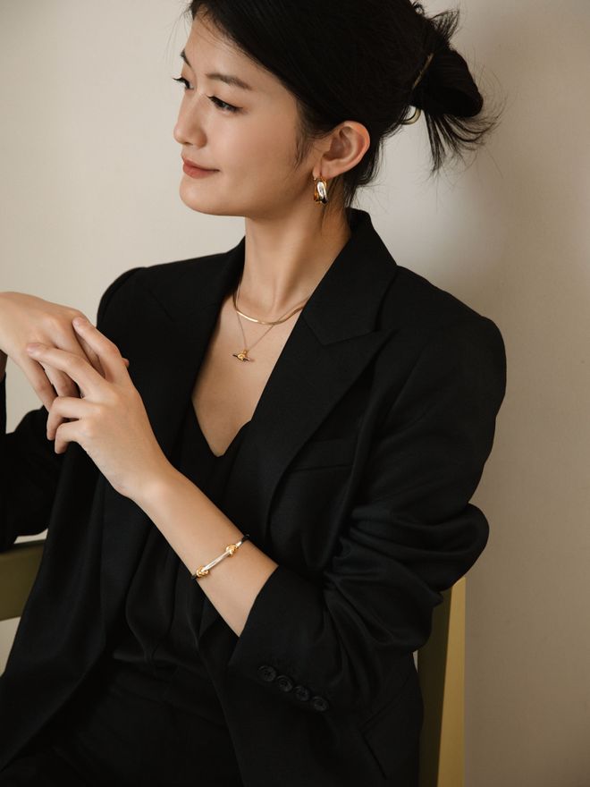 辛芷蕾种草的宝藏单品确实很好搭！AG真人国际游戏推广 被刘亦菲、(图37)