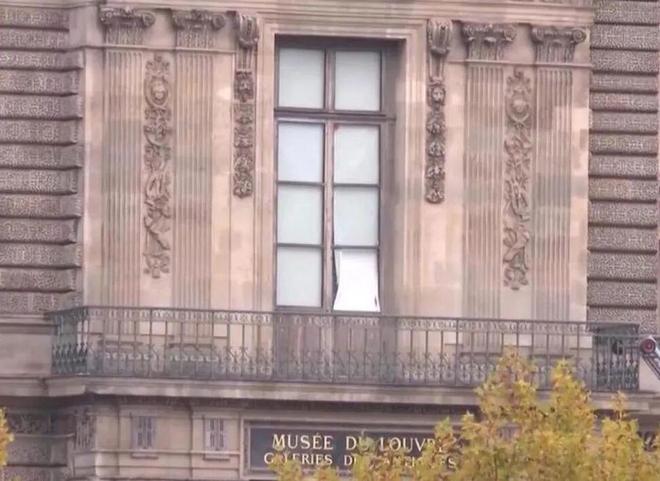 什么盗窃却在“7分钟内”就完成了?AG真人app这么大的“卢浮宫”为(图4) 什么盗窃却在“7分钟内”就完成了?AG真人app这么大的“卢浮宫”为(图4)