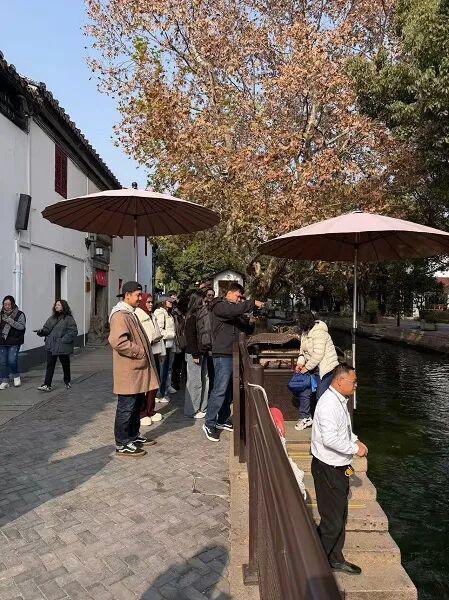 30个“老外游上海“小红书真实分享AG真人游戏平台魔都魔力何在？来看(图2)