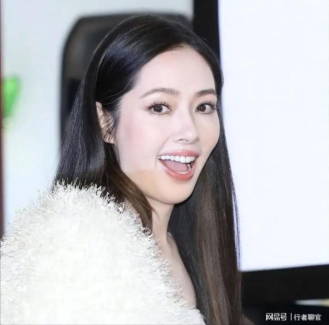 婆给钱向佐带娃有时异地但豪门日子藏不住了AG真人澳门百家家乐郭碧婷手撕谣言：婆(图7)